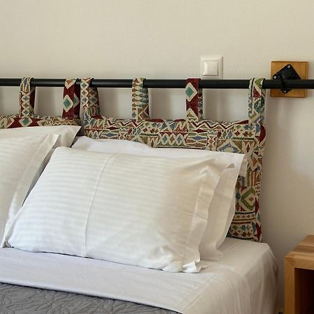 Elea Guesthouse Himare Exterior photo