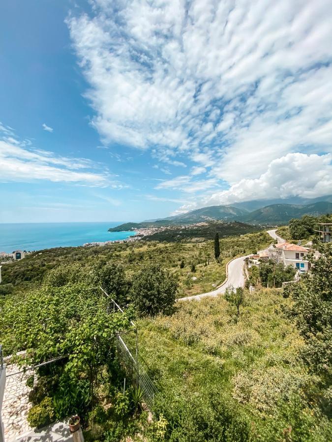 Elea Guesthouse Himare Exterior photo