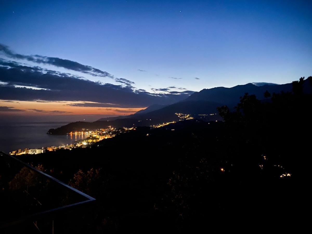 Elea Guesthouse Himare Exterior photo