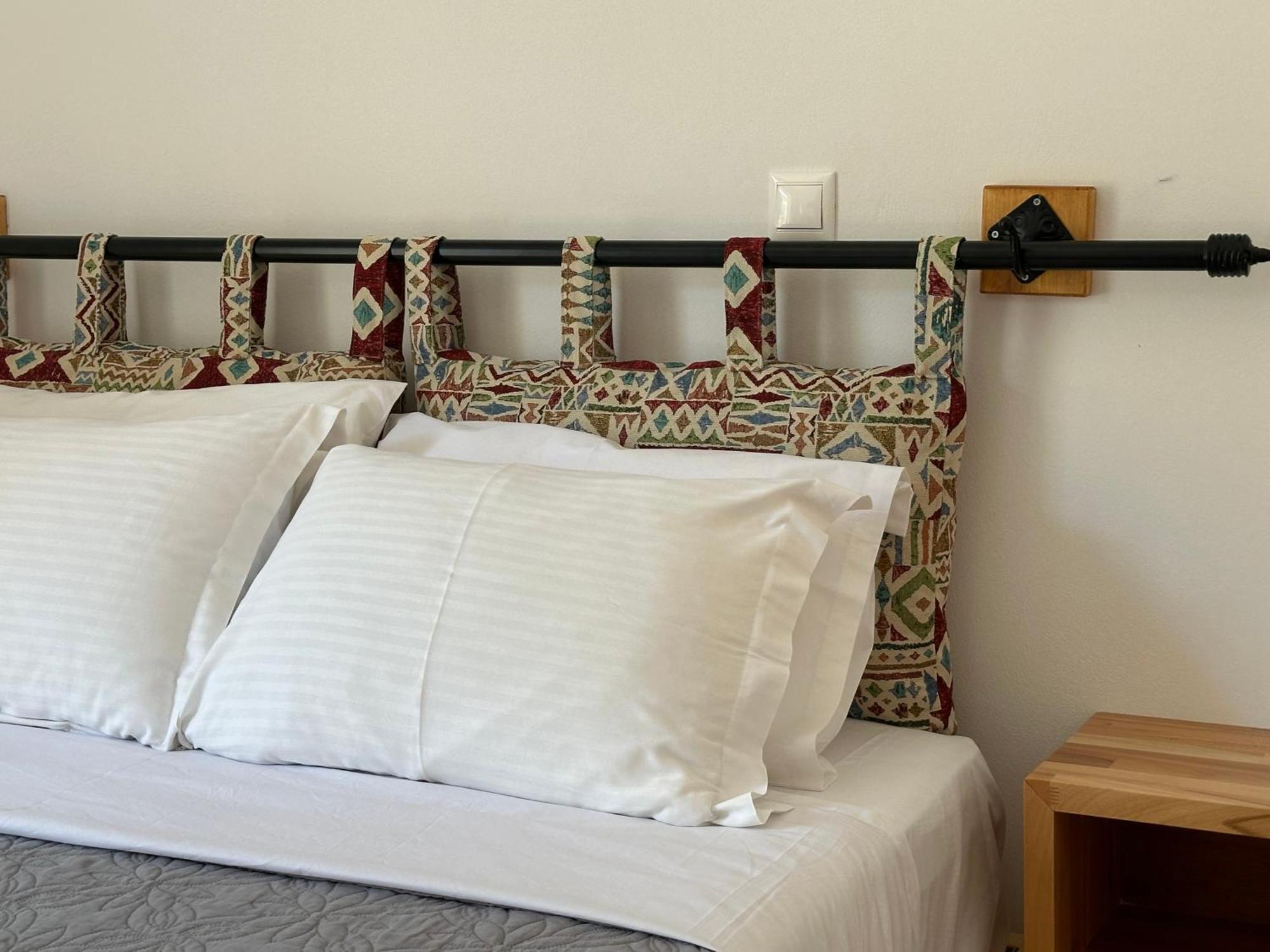 Elea Guesthouse Himare Exterior photo